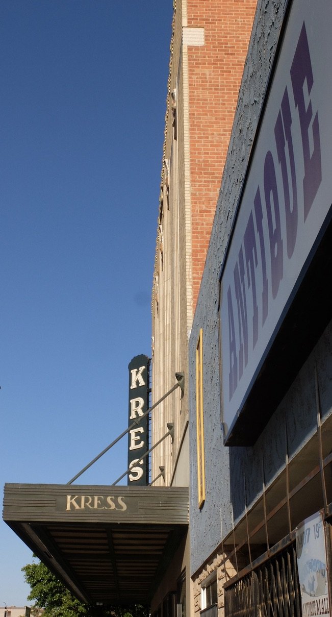 Art deco KRESS Bldg. c. 1931. Kress & Co. out of biz in 1980. Renovated & has been an office bldg. since.