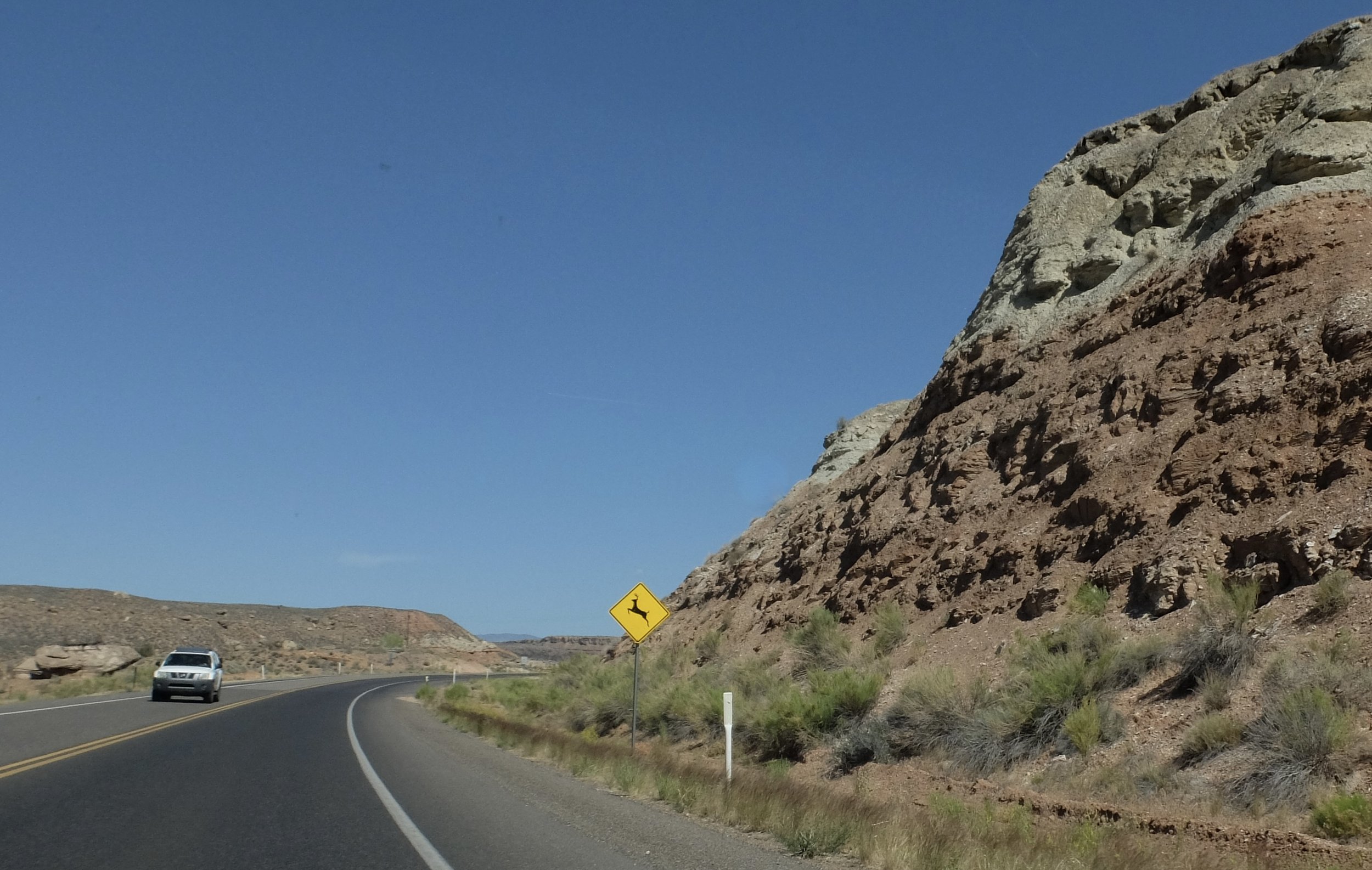 On the road from Springdale to Tropic, UT &amp; Bryce Canyon Nat'l Park. 