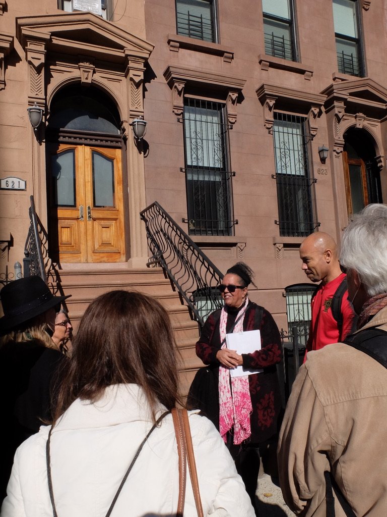  Municipal Art Society (MAS) tour of Crown Hts. led by Suzanne Spellen &amp; Morgan Munsey.  Suzanne lived for over 30 years in Bed Stuy. &amp; is an architectural historian.  Morgan is an architect who lives &amp; is a realtor in this neighborhood. 