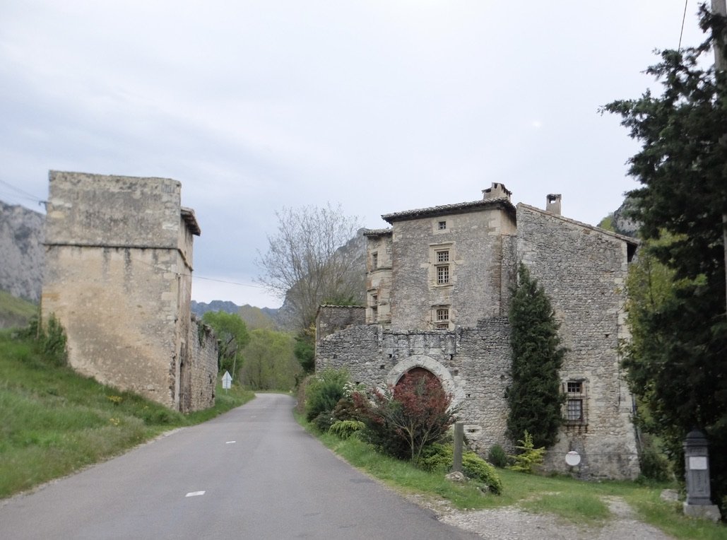 Gîte Donjon de Lastic near the entrance to Le Forét de Saoû.