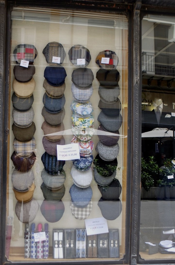  Men’s flat caps that were favored here &amp; in France.  