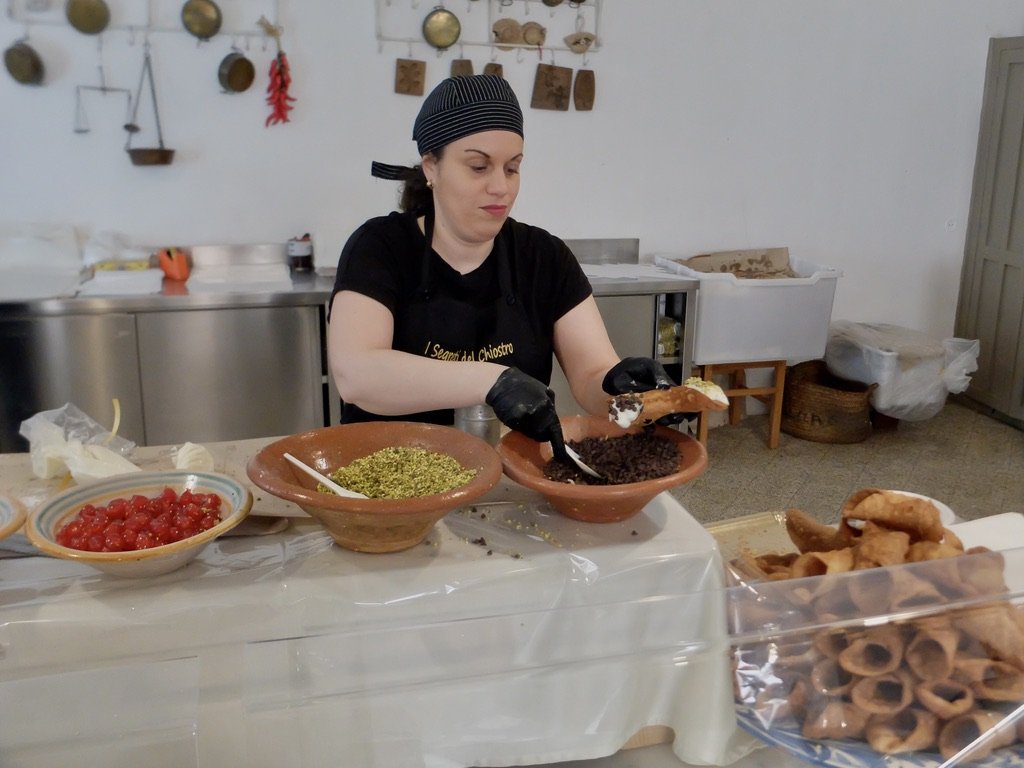  Sweets of the Nuns of the Ancients - Monastery of Santa Caterina D'Alessnadria. 