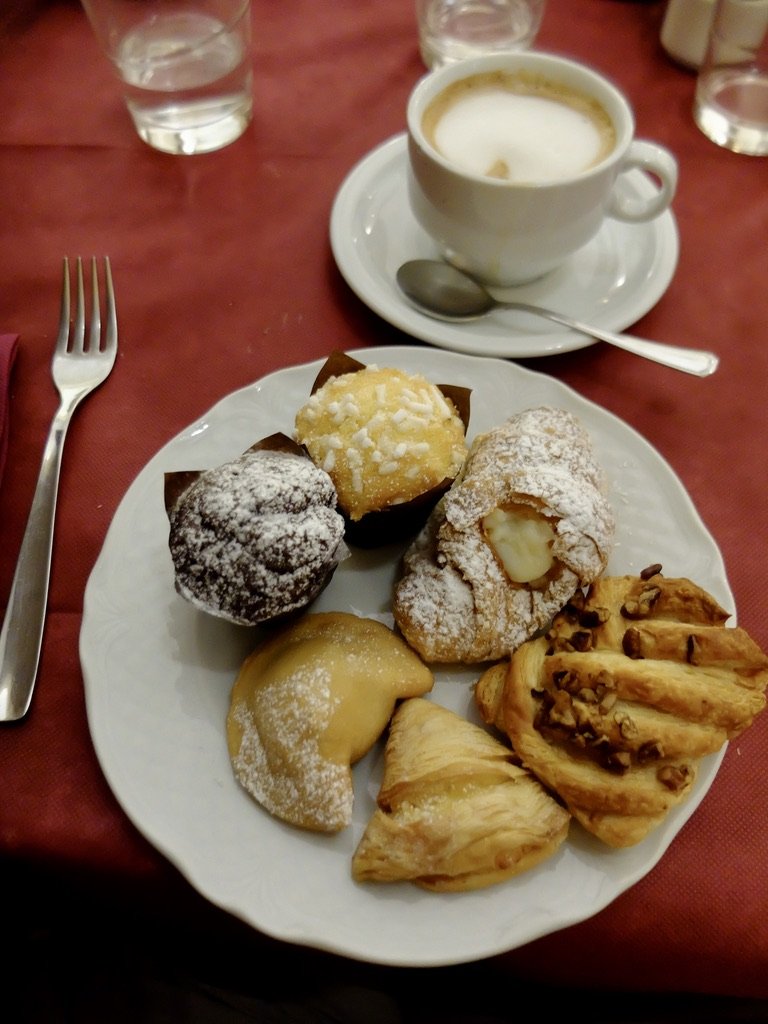 Colazione (breakfast) - Grande Albergo Alfeo.