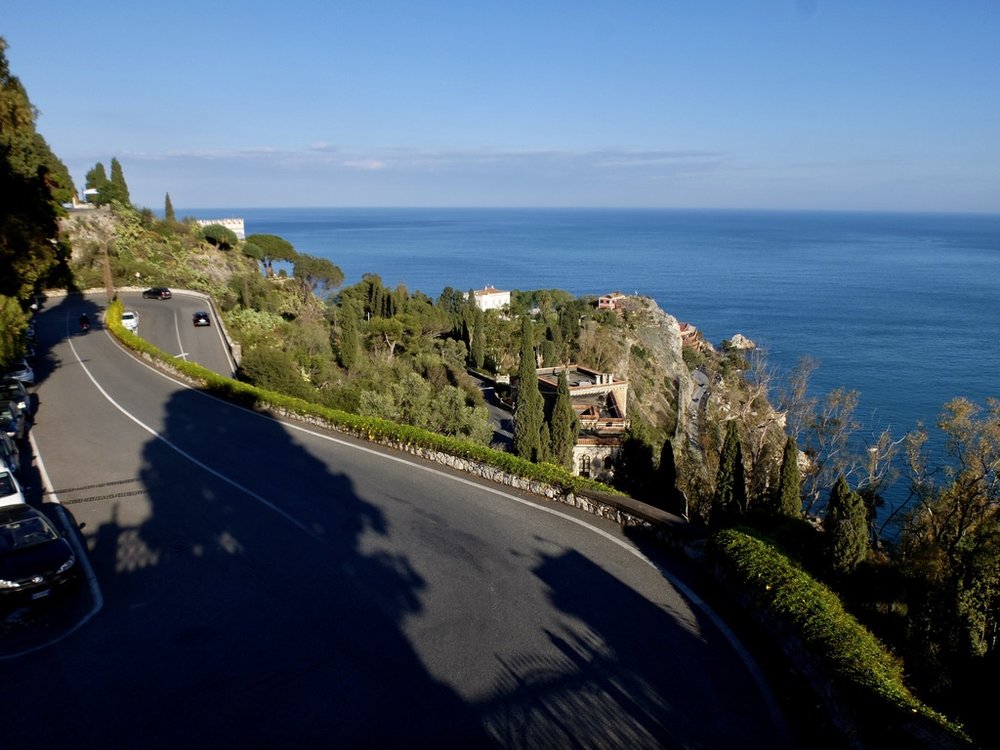 Via L Pirandello down to Baia del l'Isola Bella (Bay of Isola Bella). 