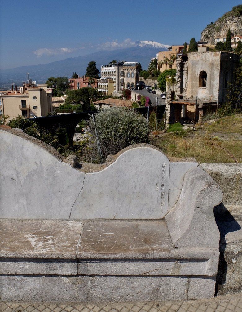  Riserva Naturelle  ISOLA BELLA - Stone bench c. 1898. 