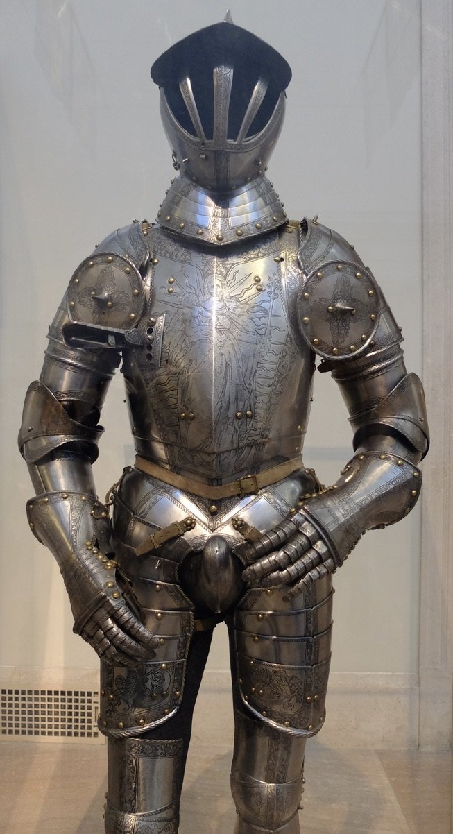  …and saw this suit of armor.  One had to look more closely. 