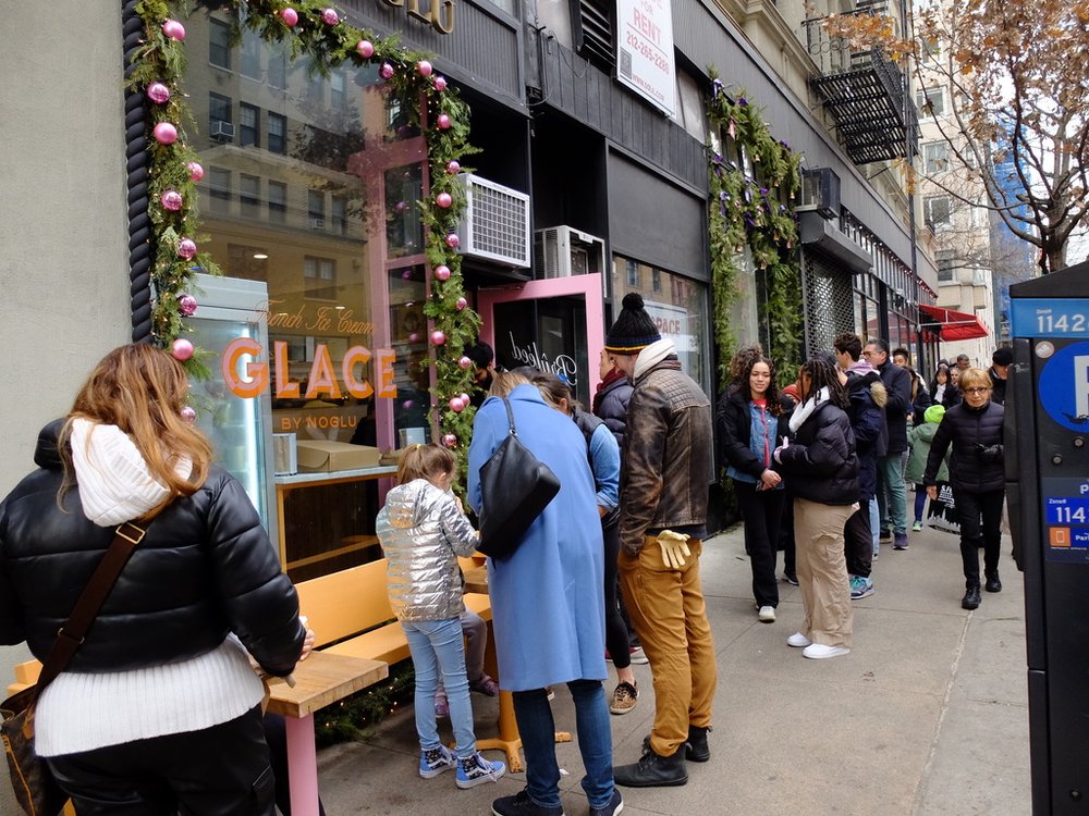  It was quite chilly yet people were lined up around the block for the French ice cream GLACE by Noglu. 