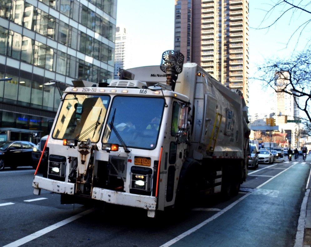  The cleanest NY Dept. of Sanitation truck that I have ever seen.  Soon to arrive are electric versions at about $500,000 each. 