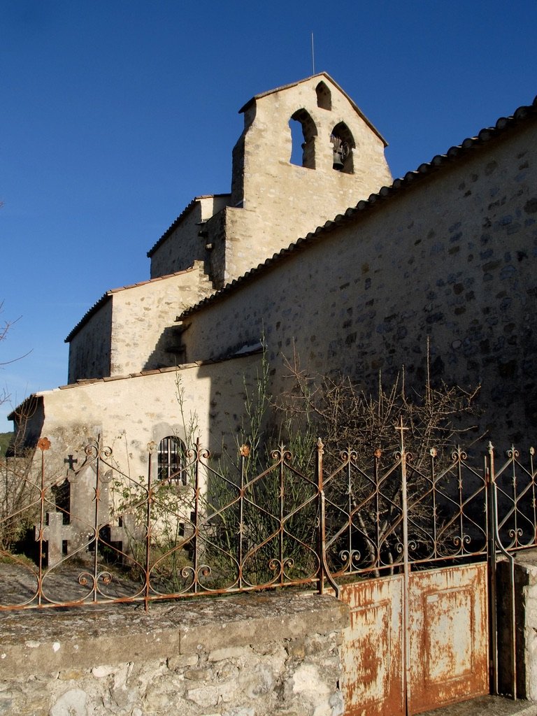  The  12th century Romanesque Saint-Marcel church.    St. Marcel - Montclar sur- Gervanne.  