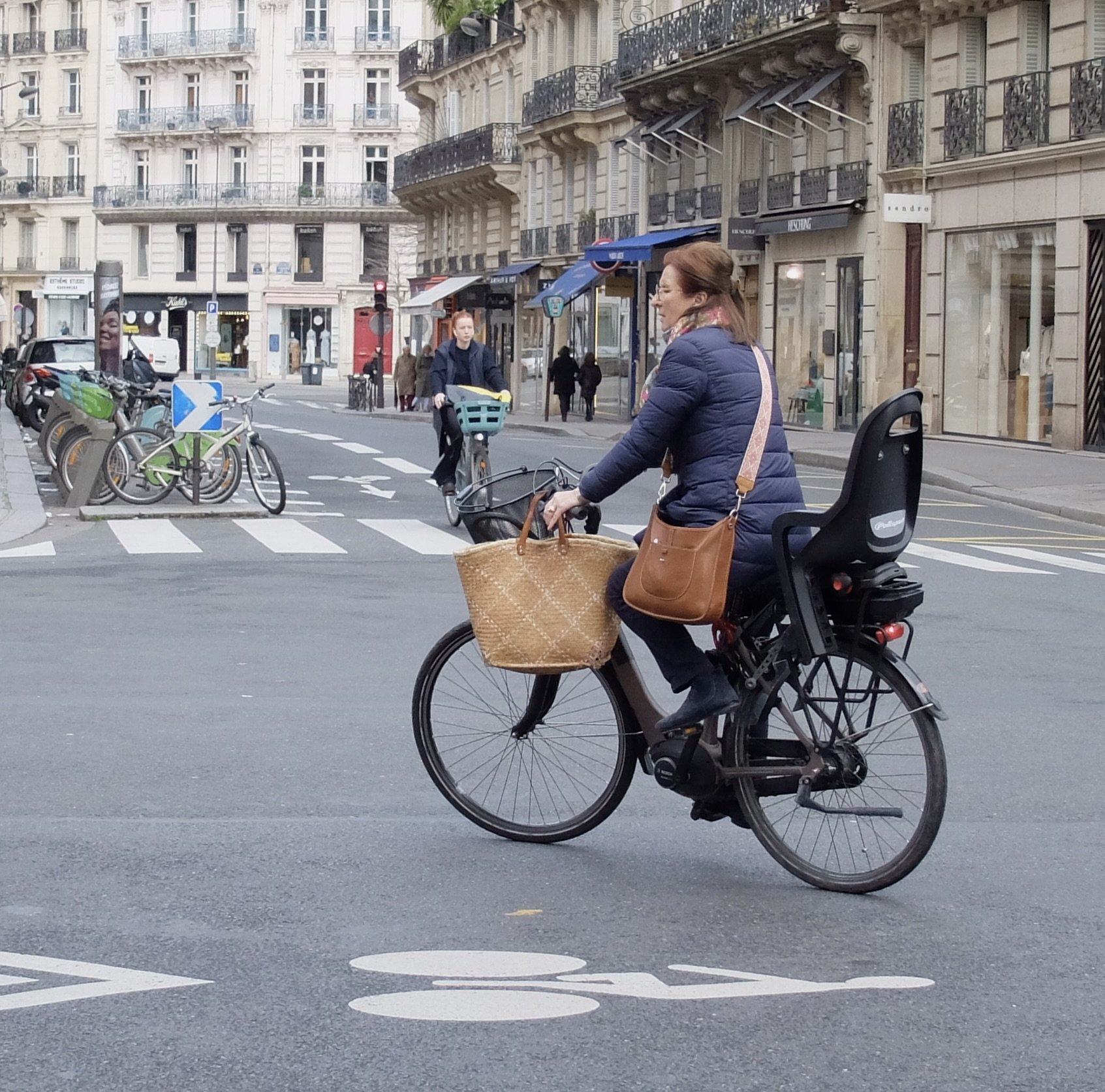 Stylin'. She was my favorite Parisian bicycle rider.