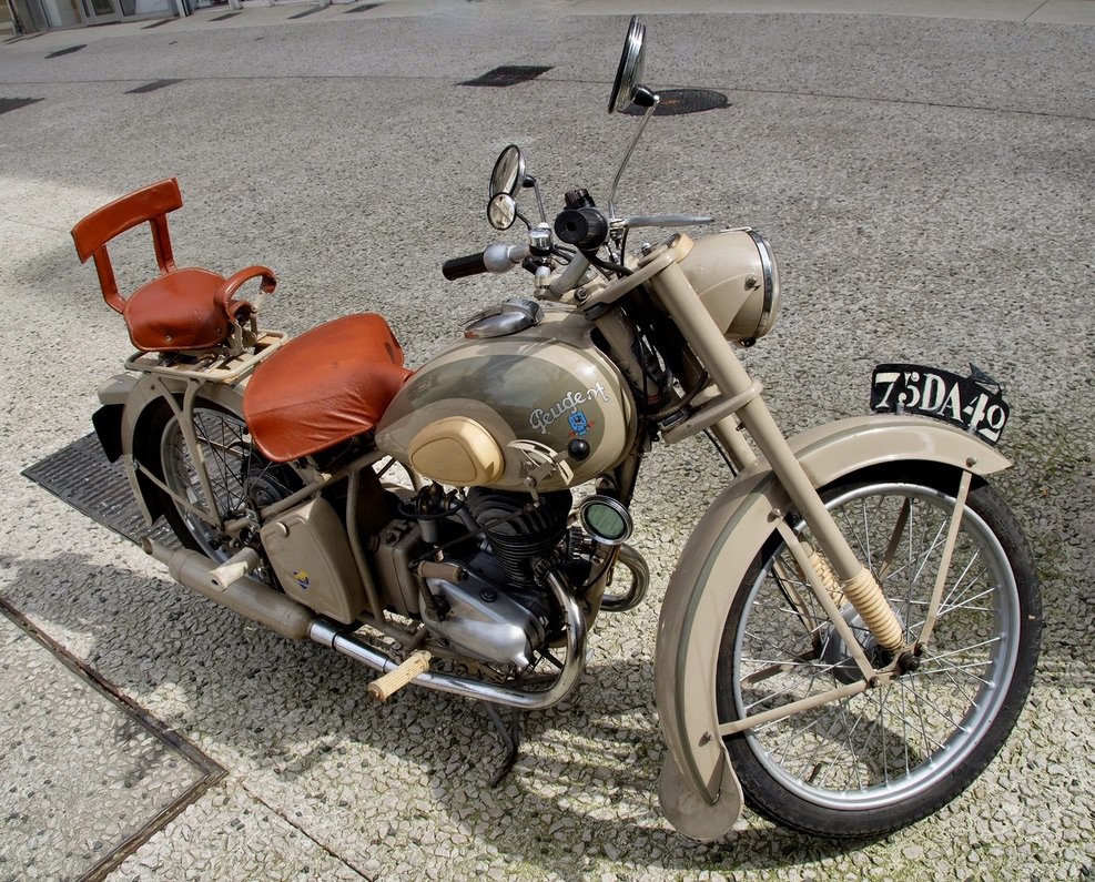  Vintage Peugeot motorcycle.  Montélimar.  