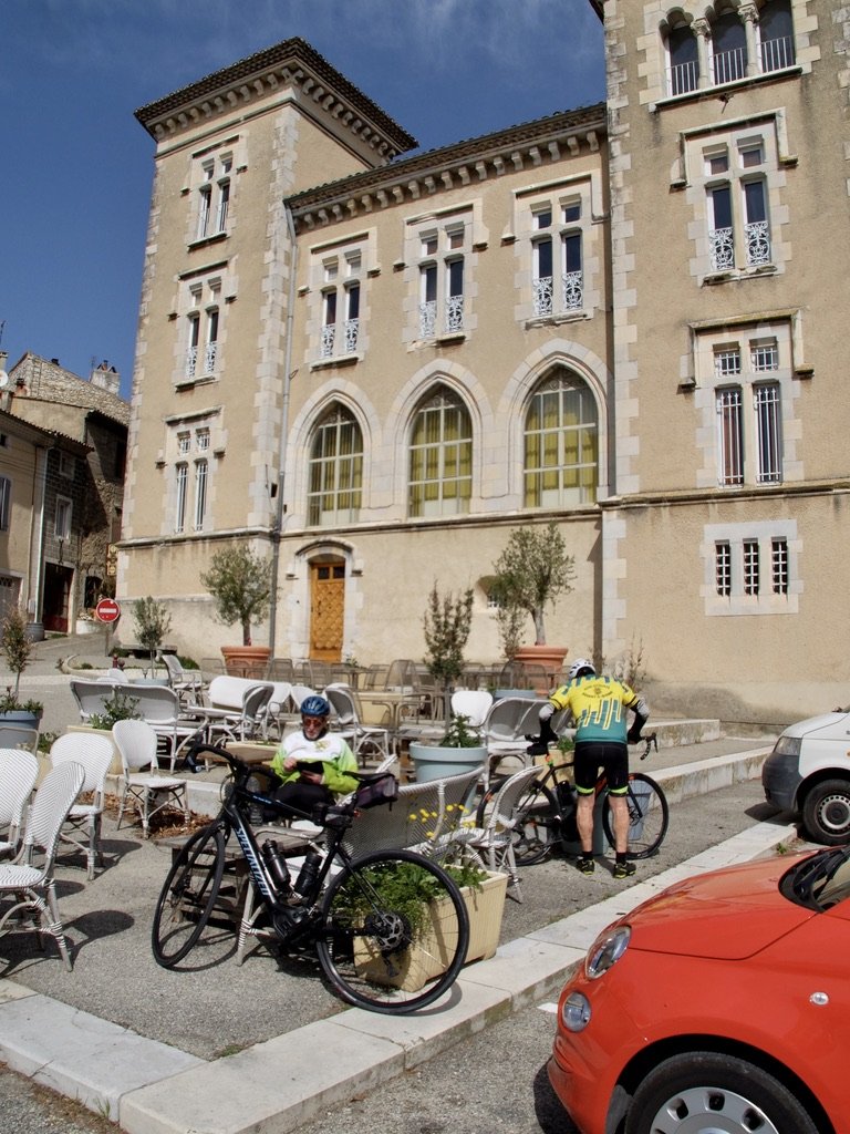  These vintage fellows were on e-road bikes.  Marsanne en Drôme Provençale.  