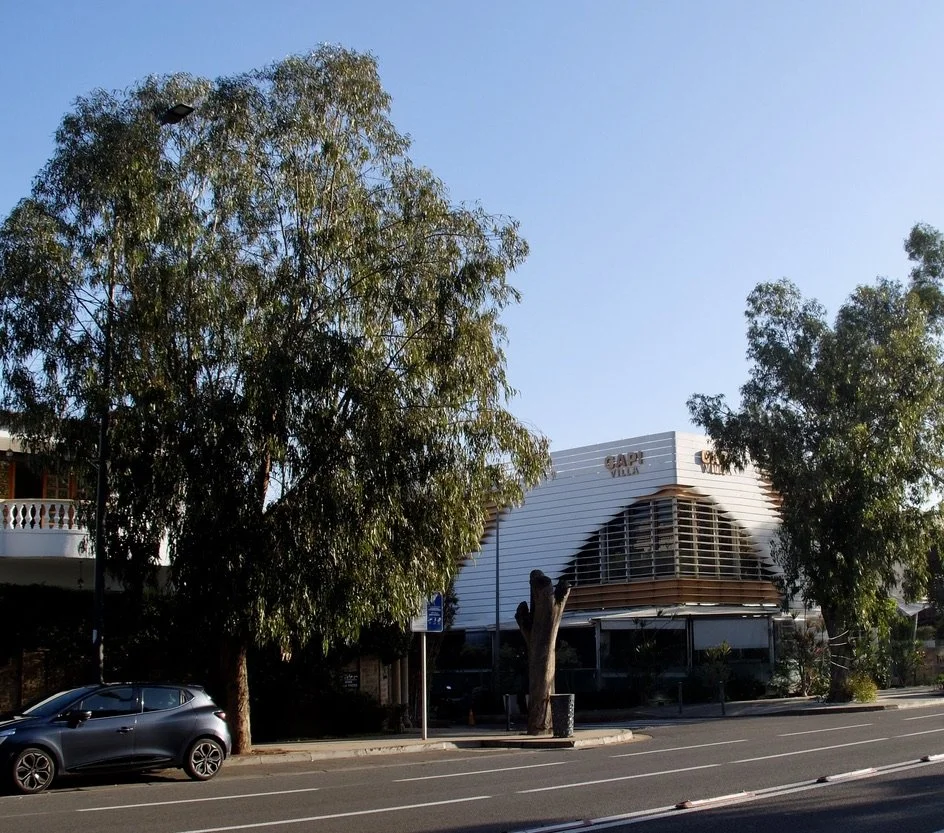 We left the hotel... 