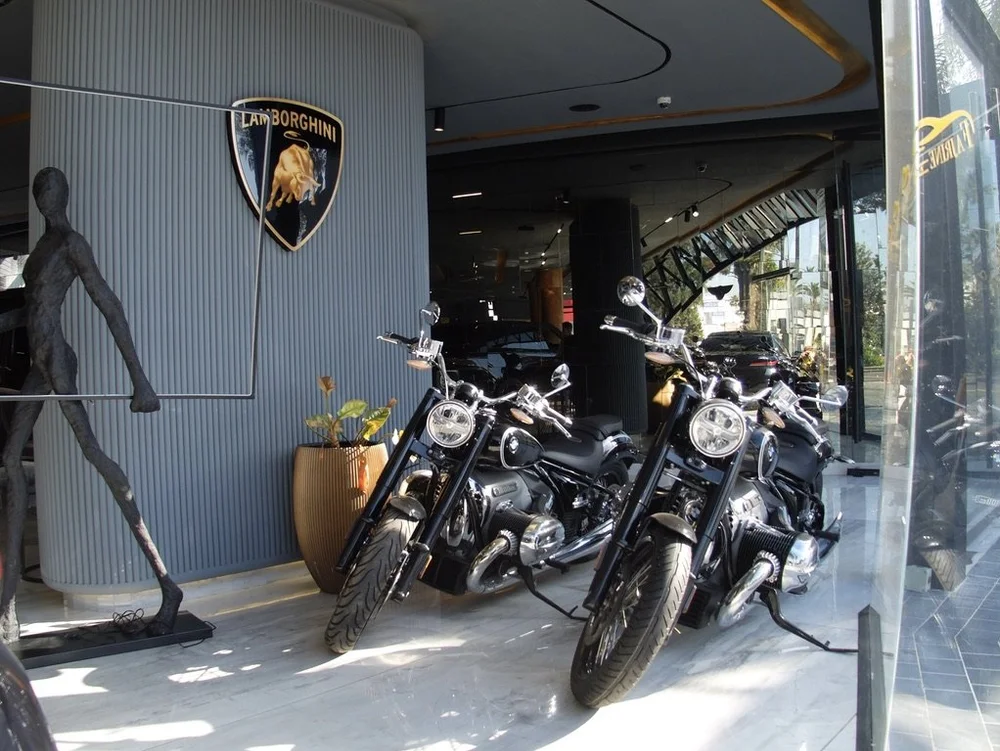 Casablanca must be the finanacial capital of Morocco...