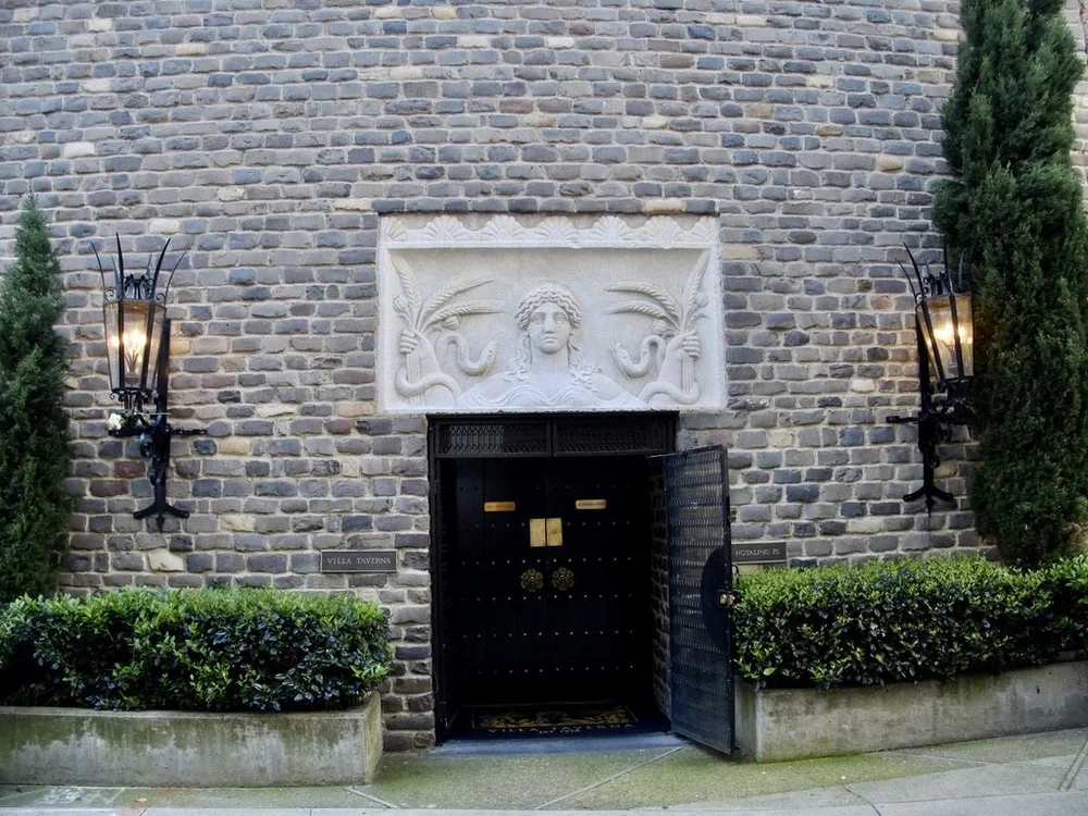 Hotaling Alley - Villa Taverna a private dining club.