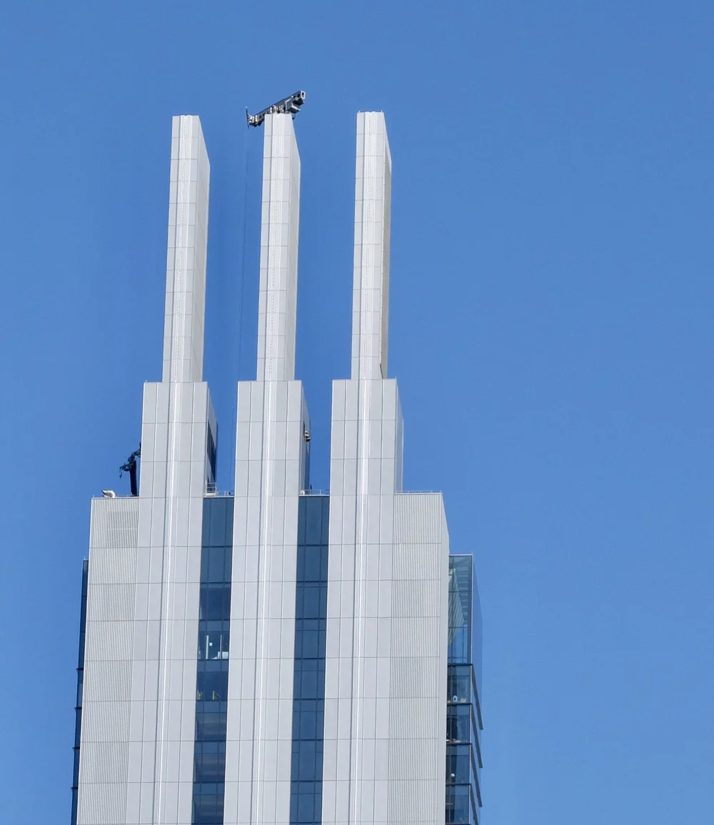  The rooftop of 425 Park Ave. pops out as one walks towards it on 55th Street in the early morning light. 