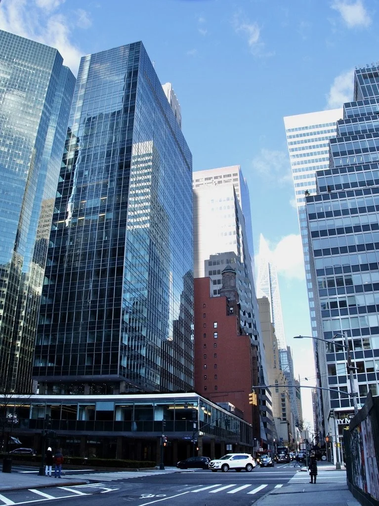  The Park Ave. at 54th St. Lever House is a designated architectural landmarked building down the street from the red Hotel Elysèe. Lever House just reopened after a long restoration project. In the past they've had many fine art exhibits outside of 