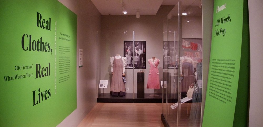  “This groundbreaking exhibition examines the everyday clothing of ordinary women, from hard-worn house dresses to psychedelic micro minis and modern suits to fast-food workers’ uniforms.”  From the Smith College Collection. NY Historical Society. 