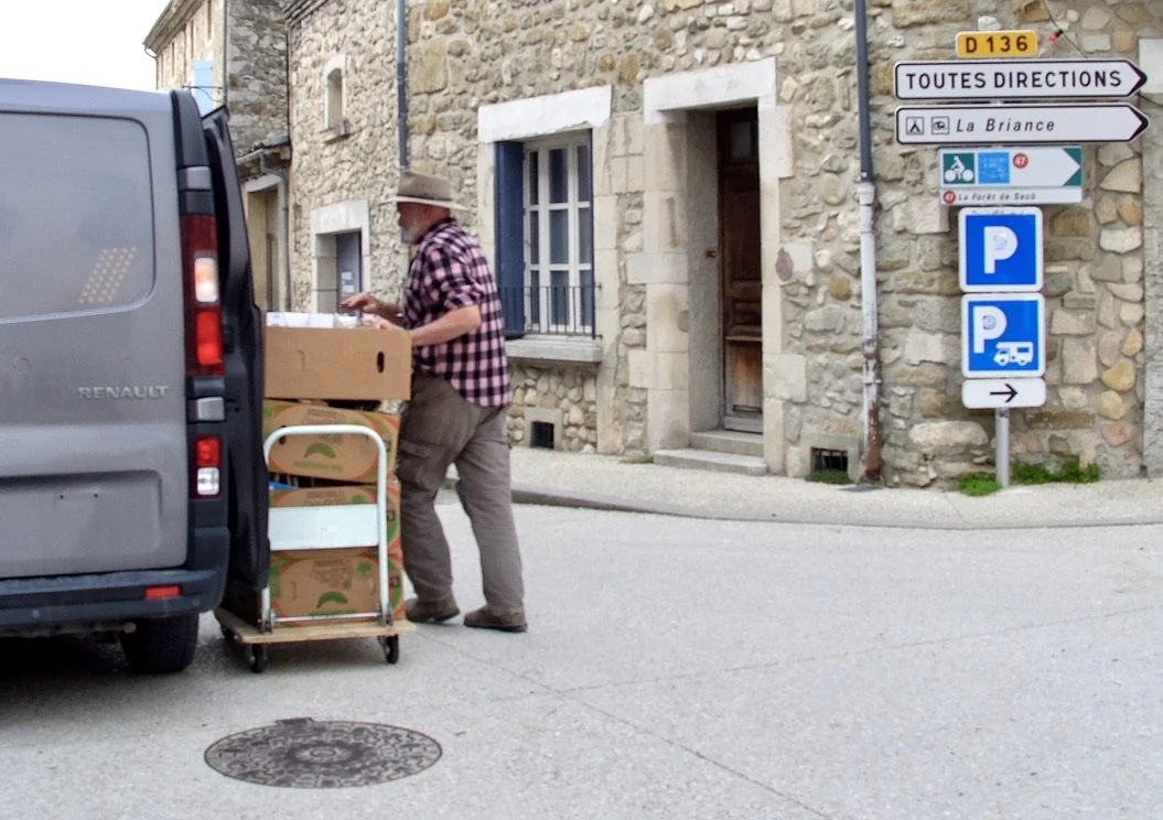 Worked around. Saoû, France.