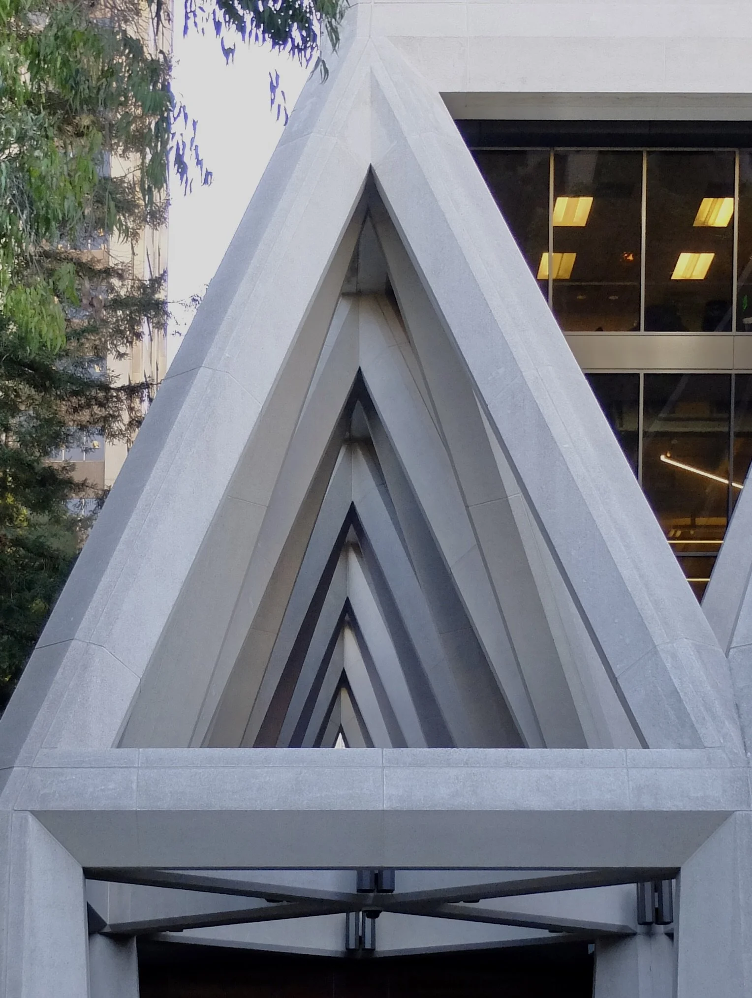 Transamerica Pyramid.