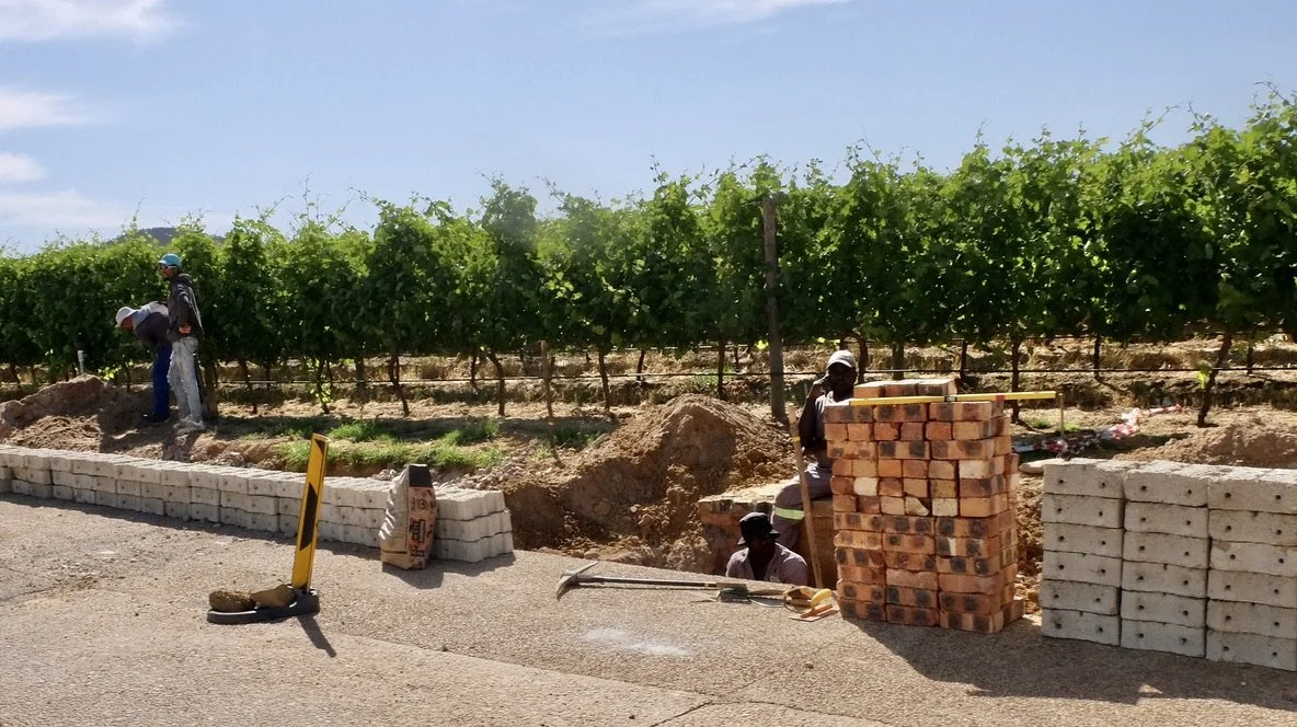  So much road work going in the Stellenbosch. 