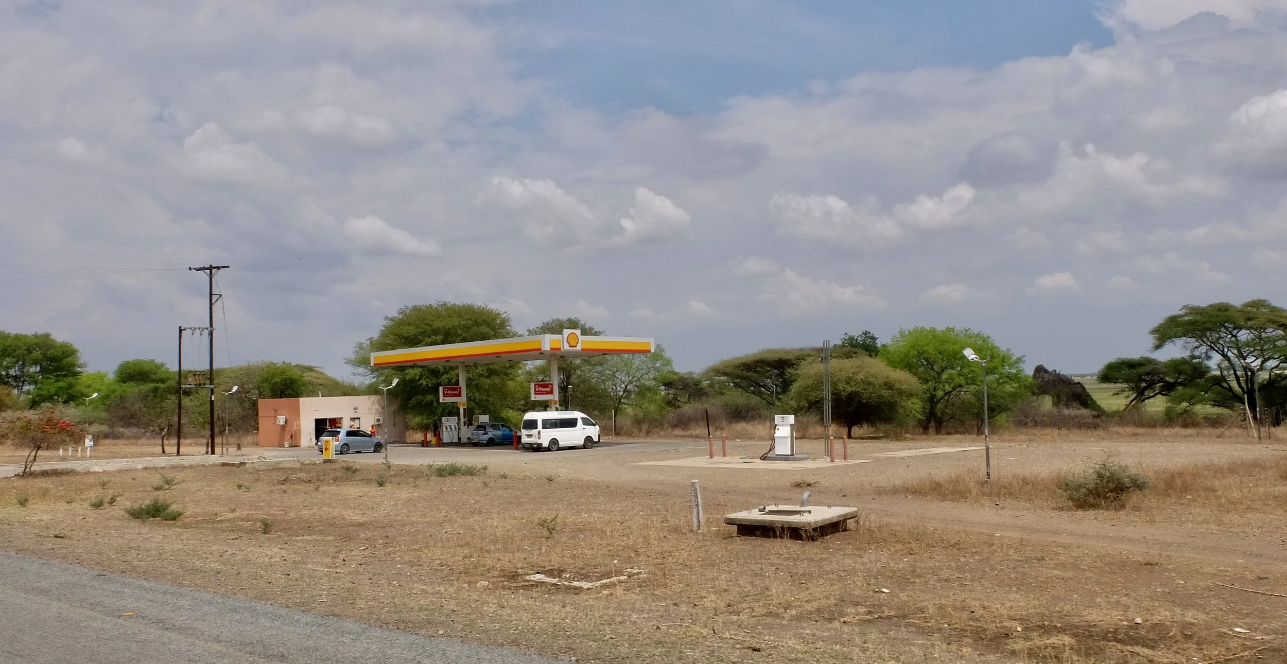  I was wondering where people fueled up around here. 