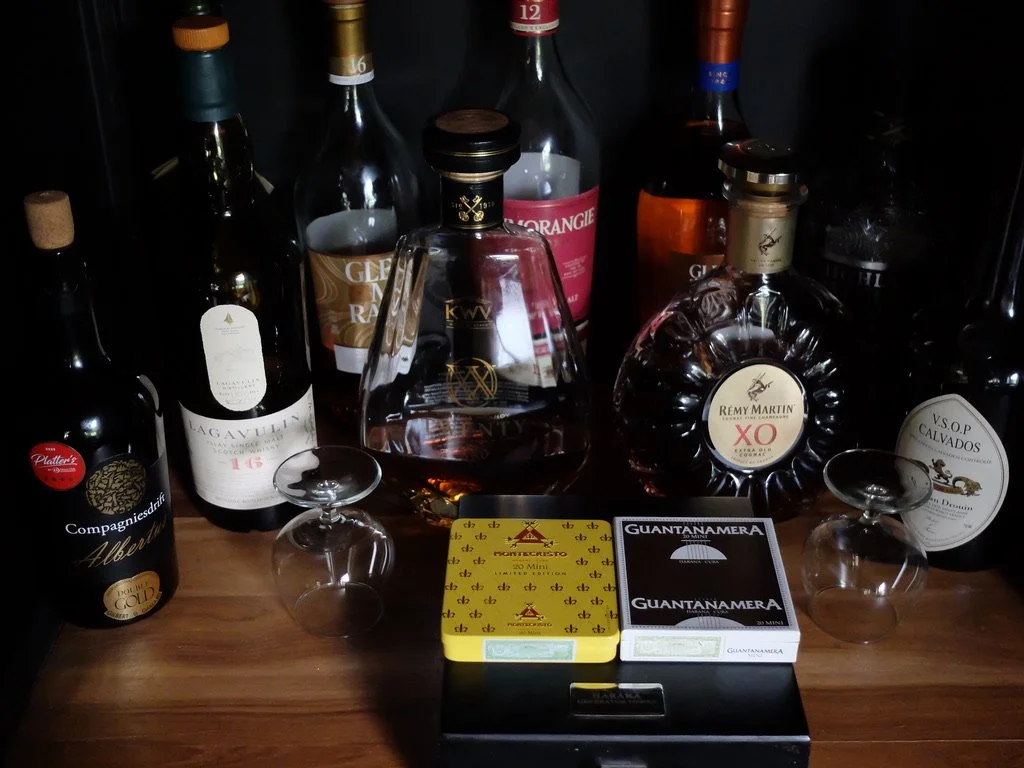  I had to try one of those Guantanamera Habana Cuba Minis…  The Oom Paul Kruger Library.  