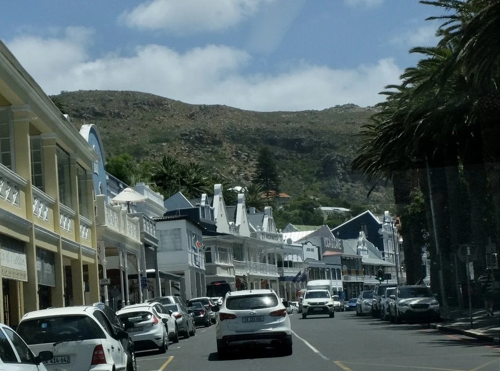  YOGA &amp; CAKE on the M4 in Fish Hoek. 