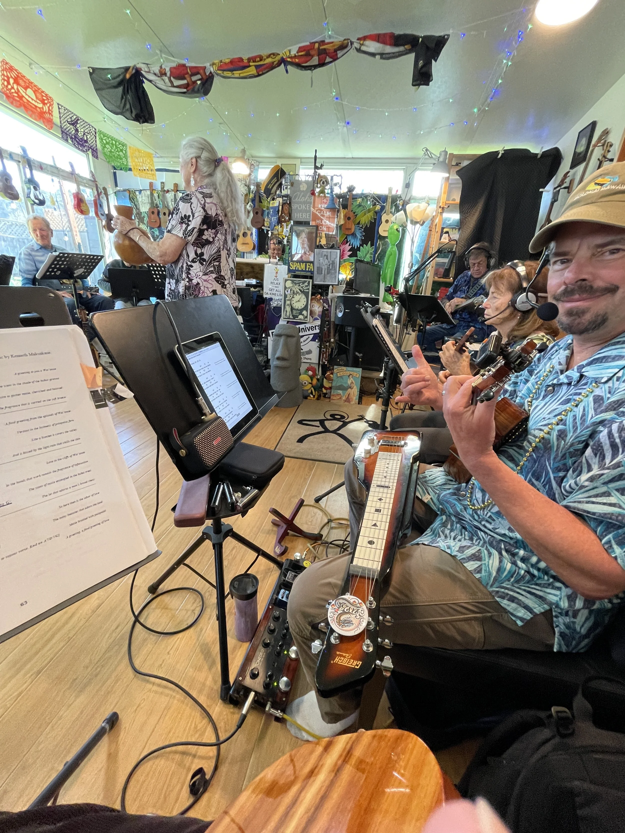  Ukulele Ohana. 