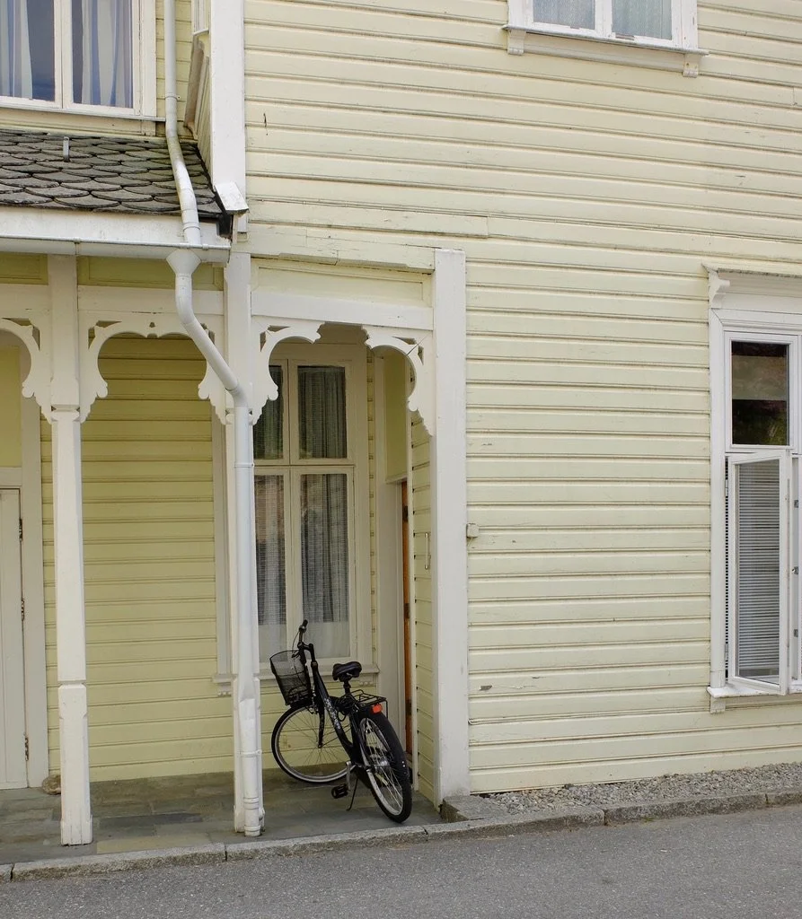  Whoops, bad dent.  Balestrand, Norway. 