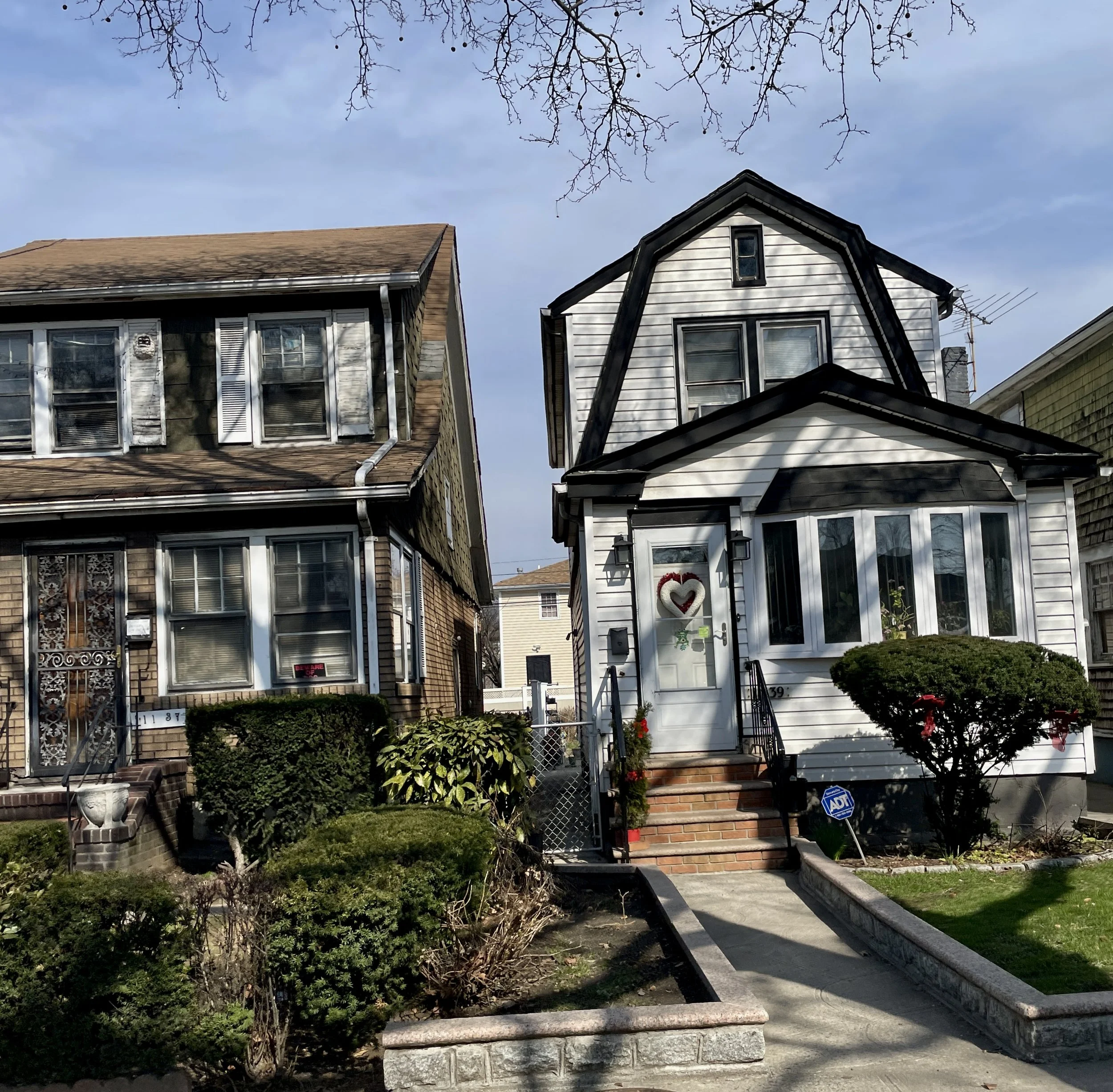  JFK en route to Manhattan along the Van Wyck Expressway, Queens, NY. 