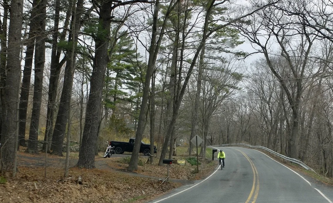  We did see an occasional lone bicyclist.  Glasco Turnpike. 
