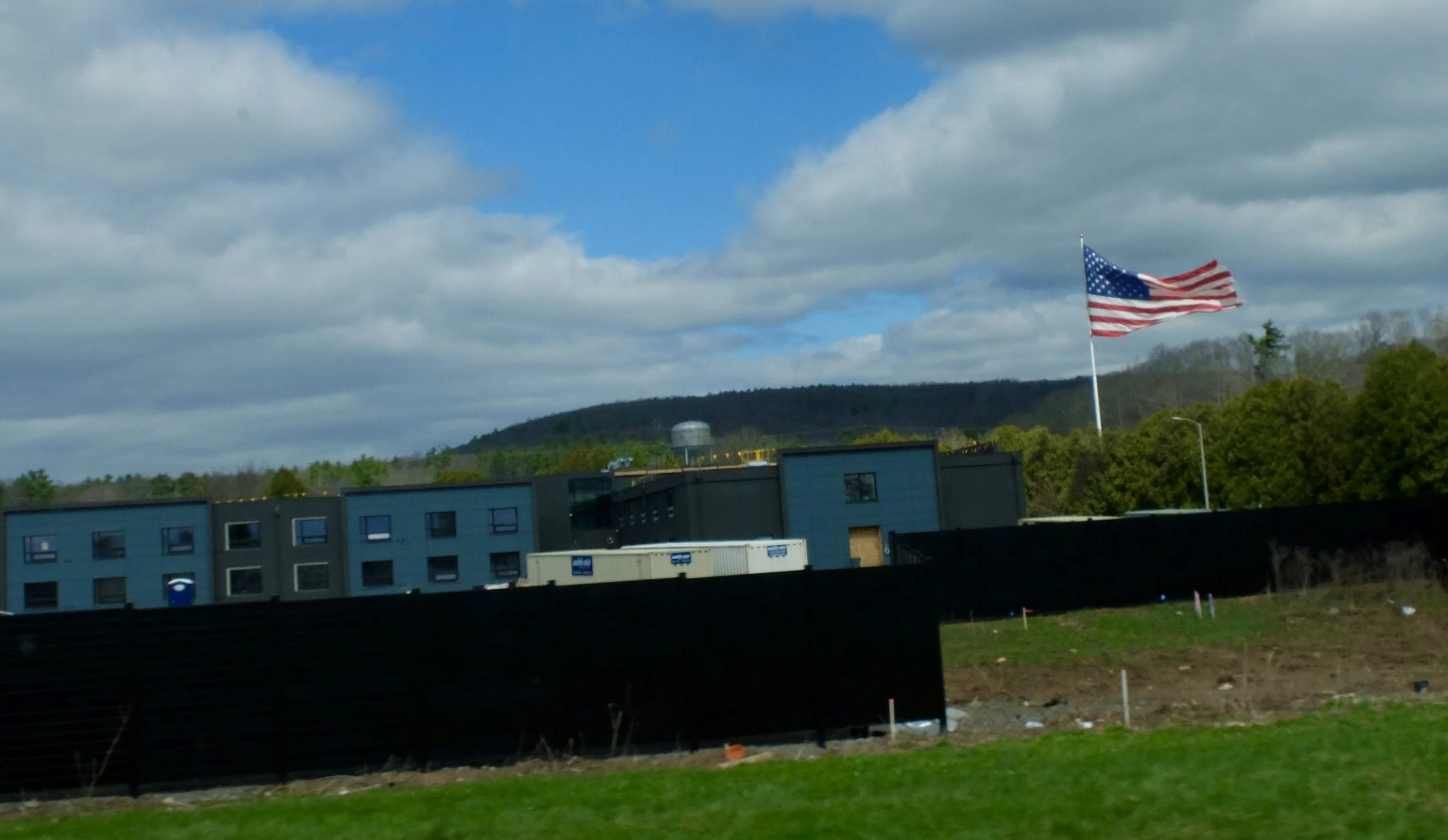  We saw many high flying American flags in the Catskills.  This is a lot better than all the Confederate flags we saw on our Southern Music Tour back in May 2016. Rte. 40. 