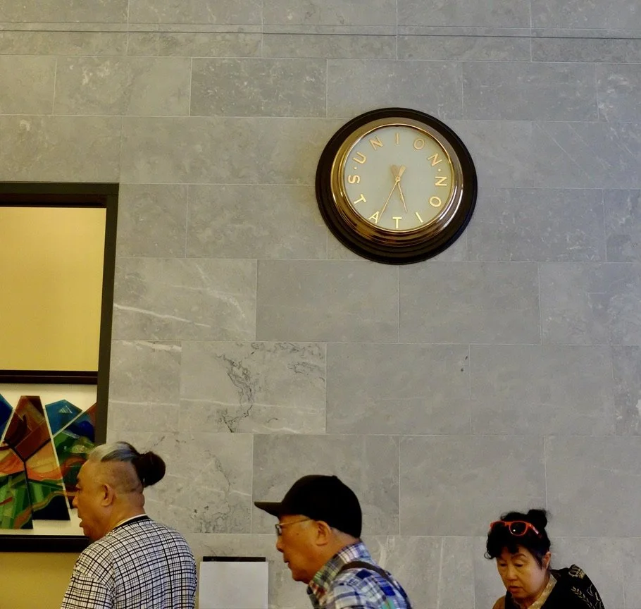  A new style of man bun.   Toronto Union Station | VIA Rail . 