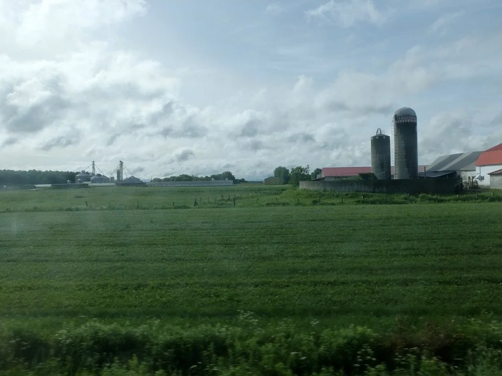  VIA sleeper train to Montréal. 