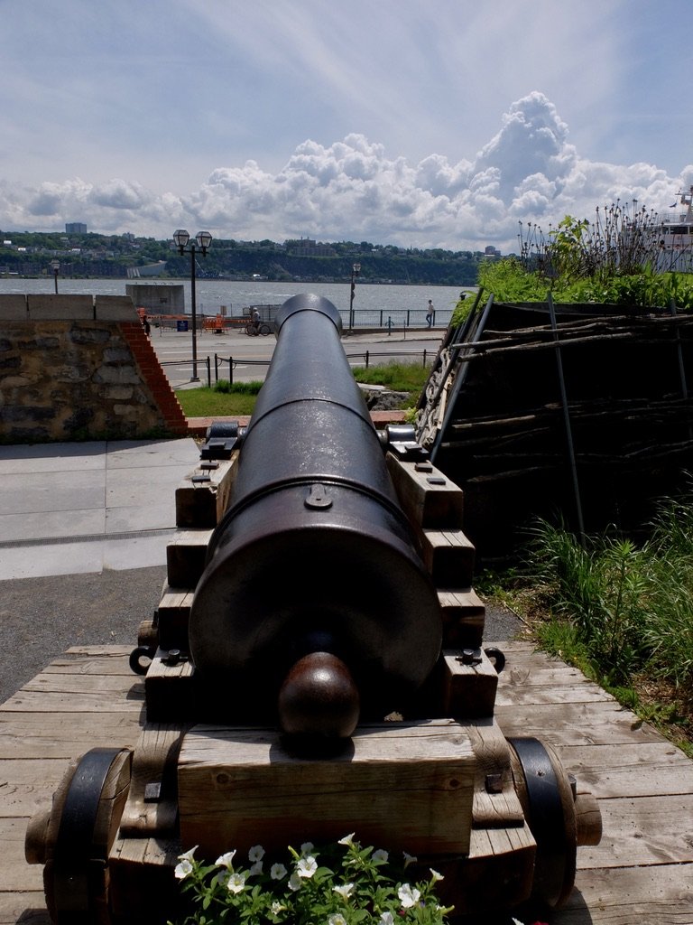  …Its construction is part of a vast construction site of fortification of the city ordered immediately after the lifting of  the siege of  1690.”  Québec City. 