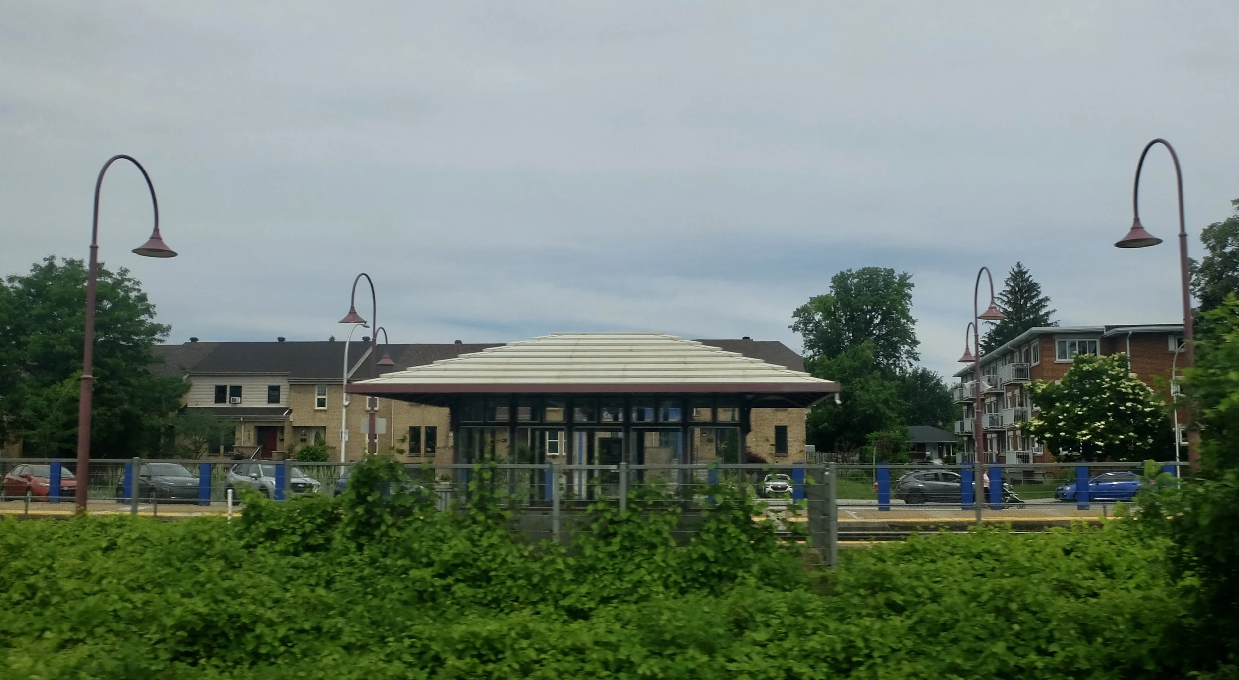  Train station outside Montréal seen as we were leaving to Toronto. 