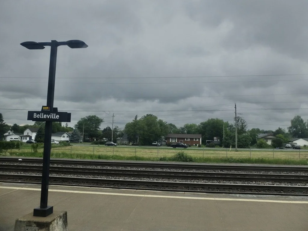  Train Montréal to Toronto -   “Belleville is the seat of Hastings County... is also the centre of the Bay of Quinte Region." 