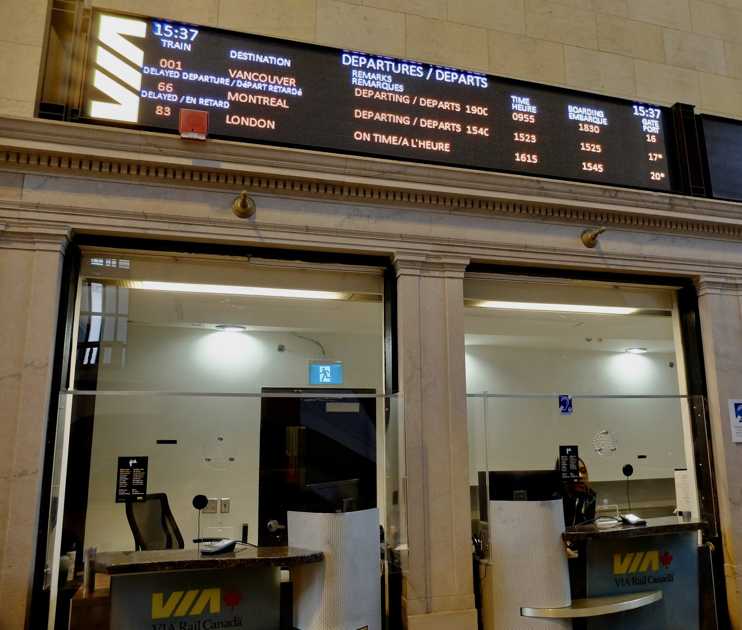  Note the DELAYED DEPARTURE of our train 001.  It looks &amp; sounds better in French DÉPART RÉTARDÉ although that didn’t make us feel any better. 