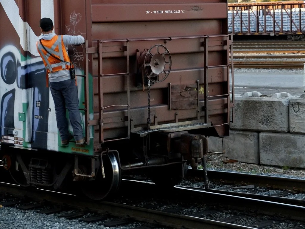  … &amp; I realized there had been no locomotive.  He was operating the car with controls at his waist.  
