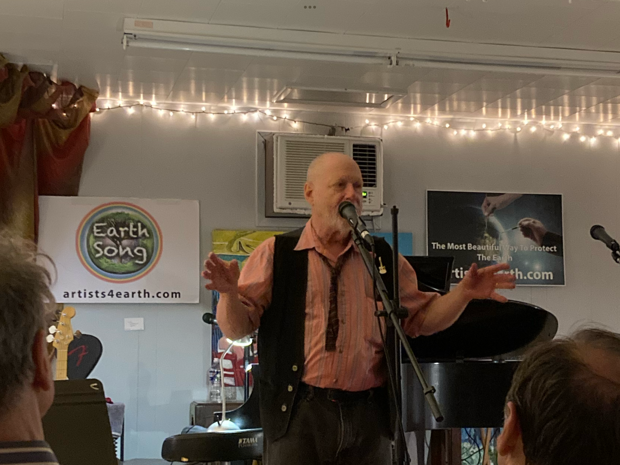 Live music featuring Renard Cohen and Earth Song.