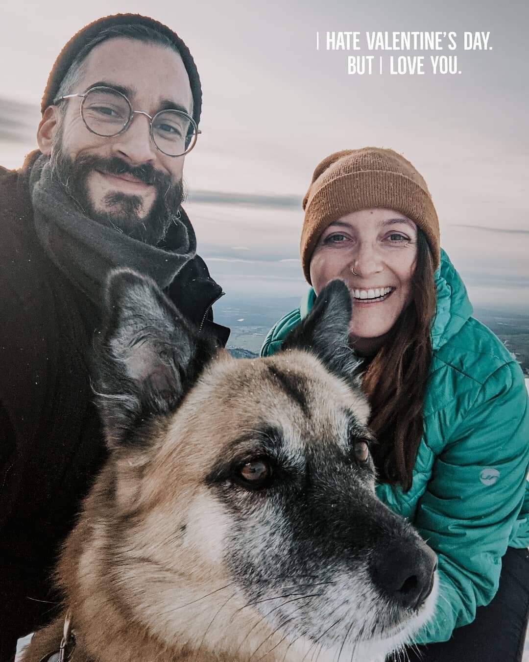 Love those cuties. 🧔👩🐕

#eat_this_world #hatevalentinesday #valentinstag #valentinesdayisstupid #loveyou #doggo #doglove #yourmybestfriend #peanut #winterwonderland #sunnysunday #loveeveryday #onlyloveforthem