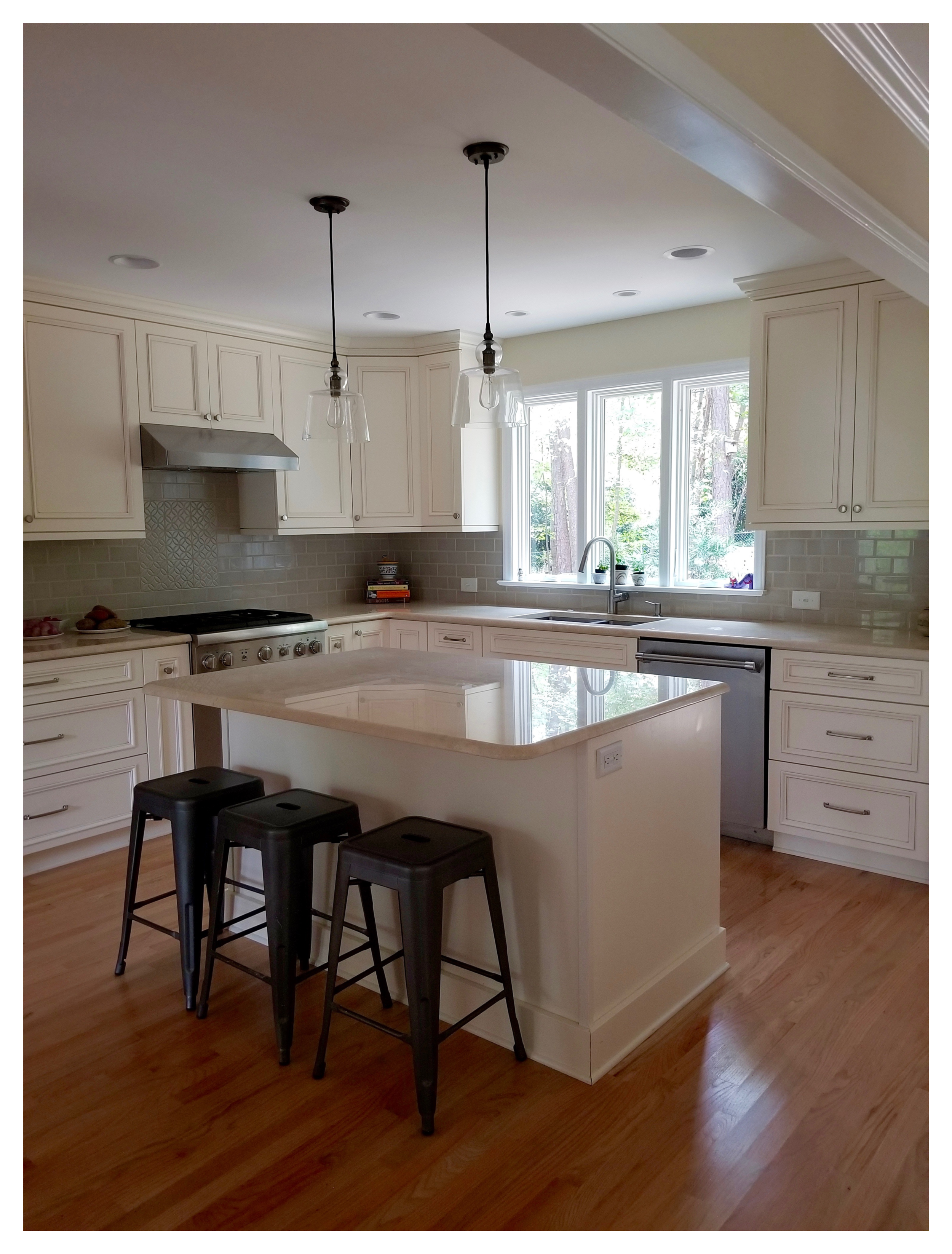 Constitution 03 Border.png