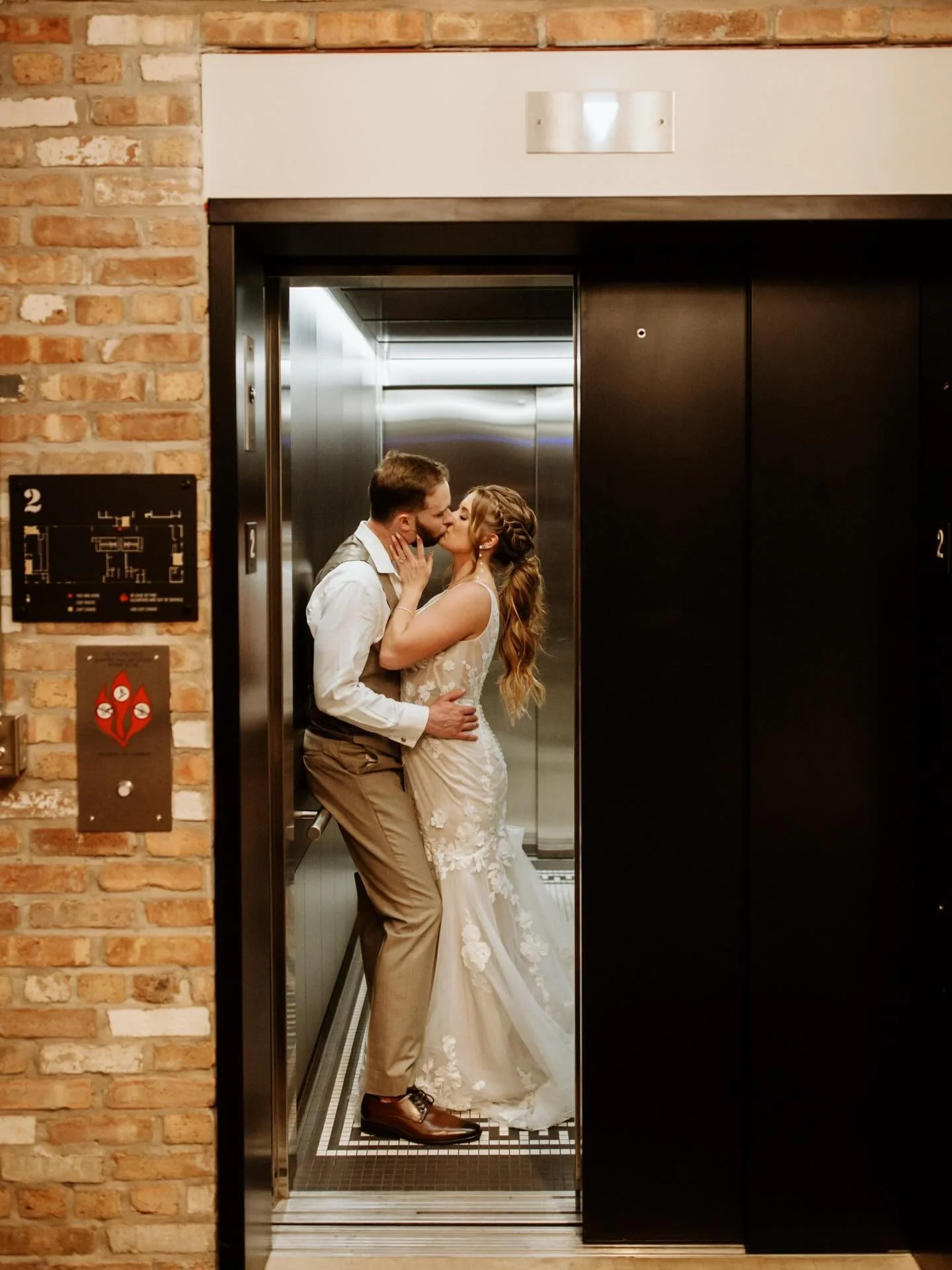 Love these special moments to sneak away! 🤭

Photo: @blackbird_and_rye 
Hair: @updosbyaga1 
Make up: @shimmerandpout_bylisa 
Venue: @journeymandistillery