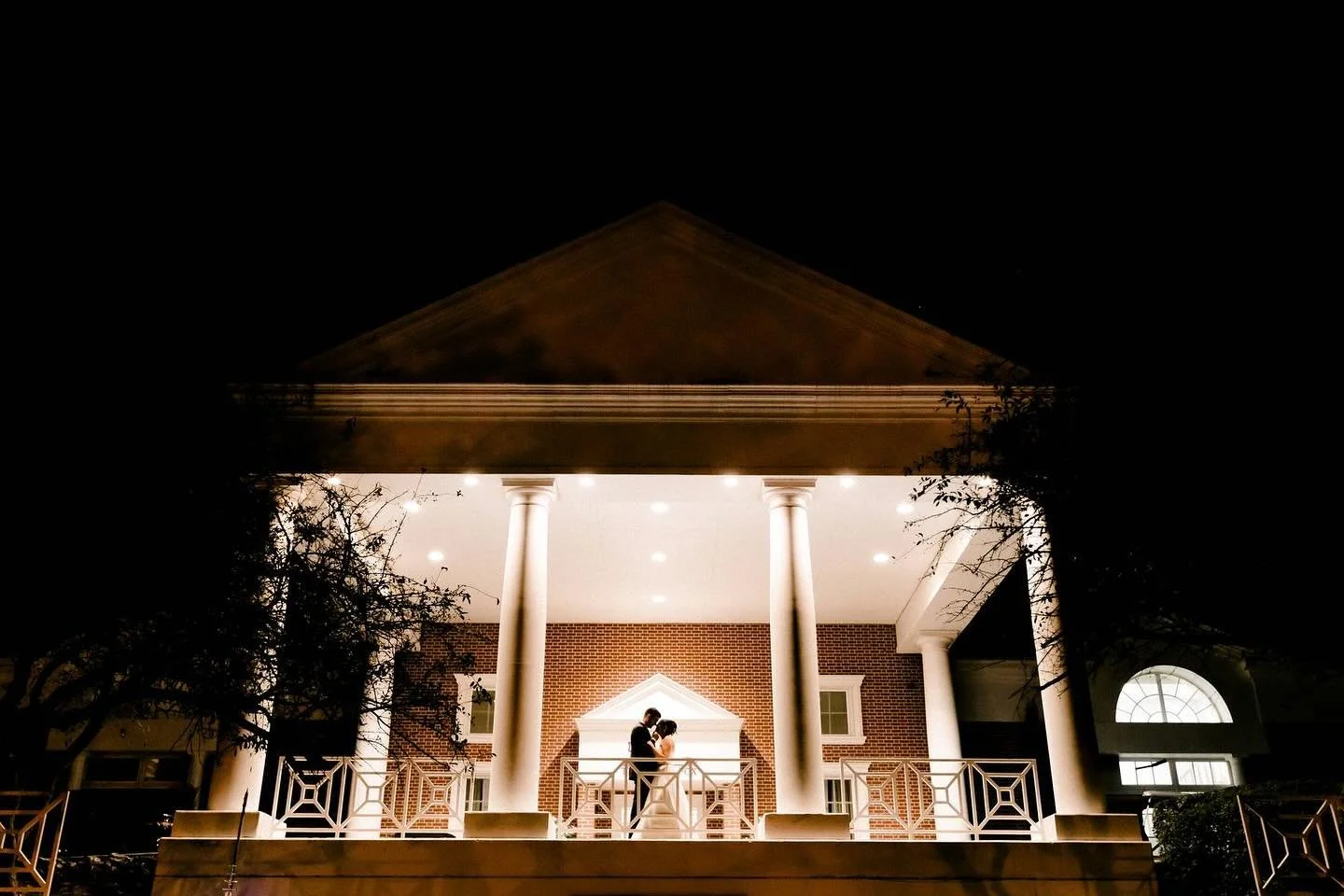 The end of the night but the start of forever! ✨🪩🌙

Venue: @royalfoxcountryclub 
Photo: @blktiestudio 
Florals: @thelocalpetaler 
DJ/Musicians: @sscentertainment1 
Hair: @blushandbraidsbeautybar 
Makeup: @makeupby_alexcaputi 
Planner: @caratsandcup