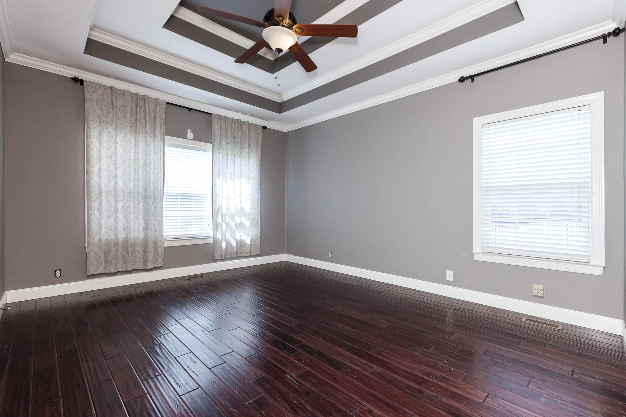 domophotos-real-estate-photography-3433 Genoa Dr-11.jpg