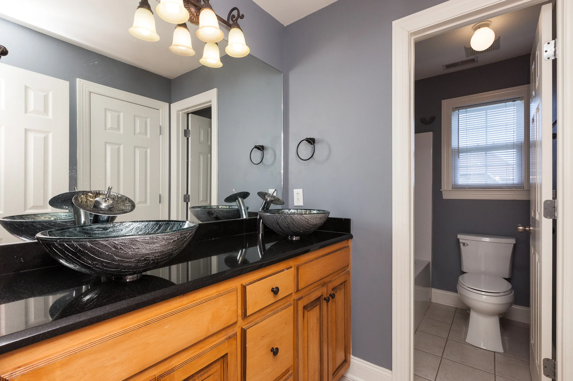domophotos-real-estate-photography-3433 Genoa Dr-26.jpg