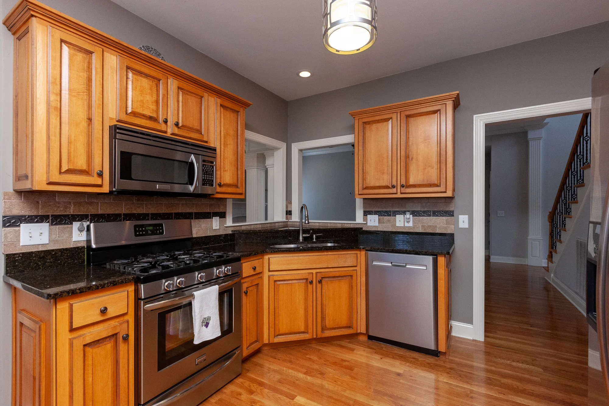domophotos-real-estate-photography-3433 Genoa Dr-30.jpg