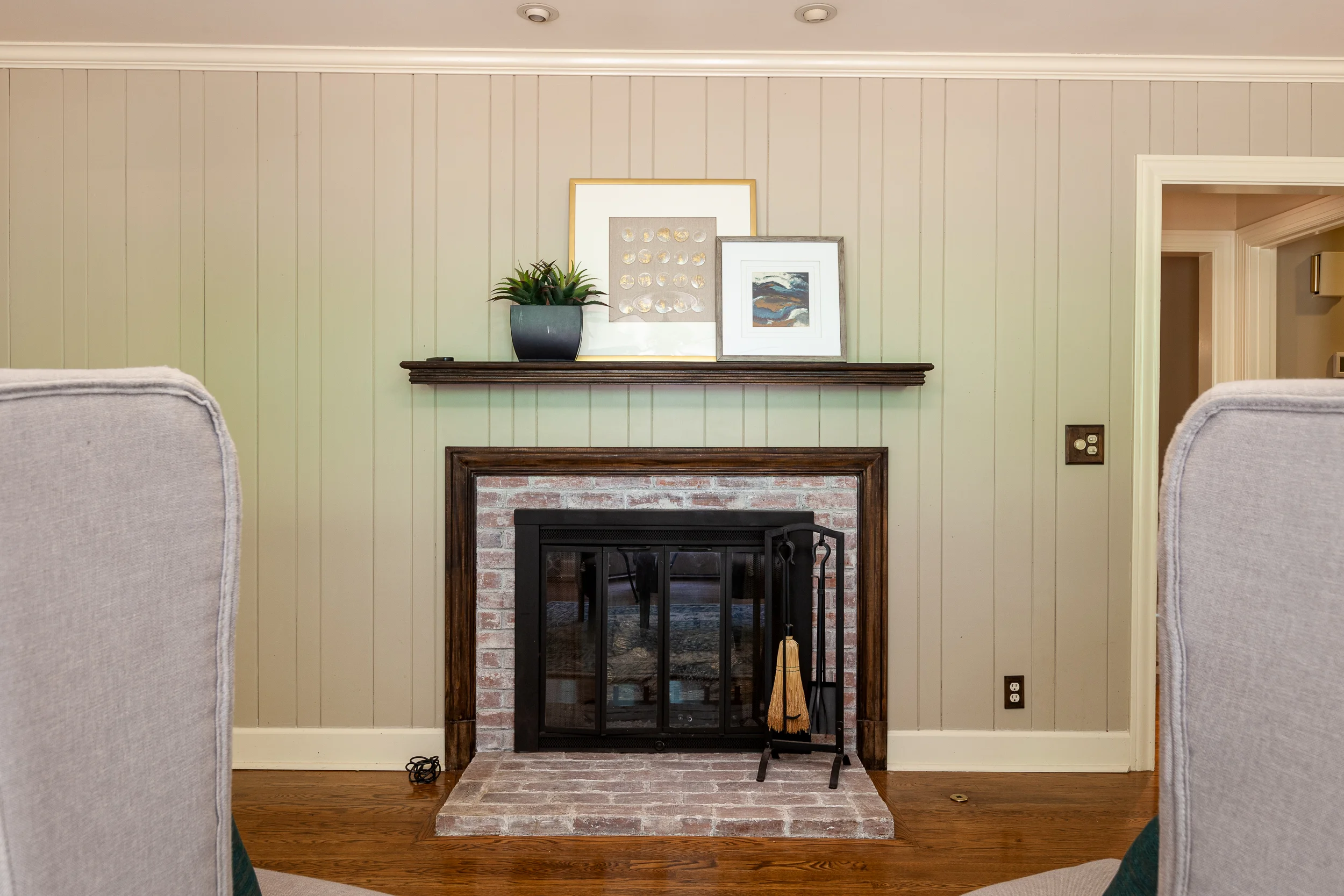 704 Summerly Dr-12.jpg