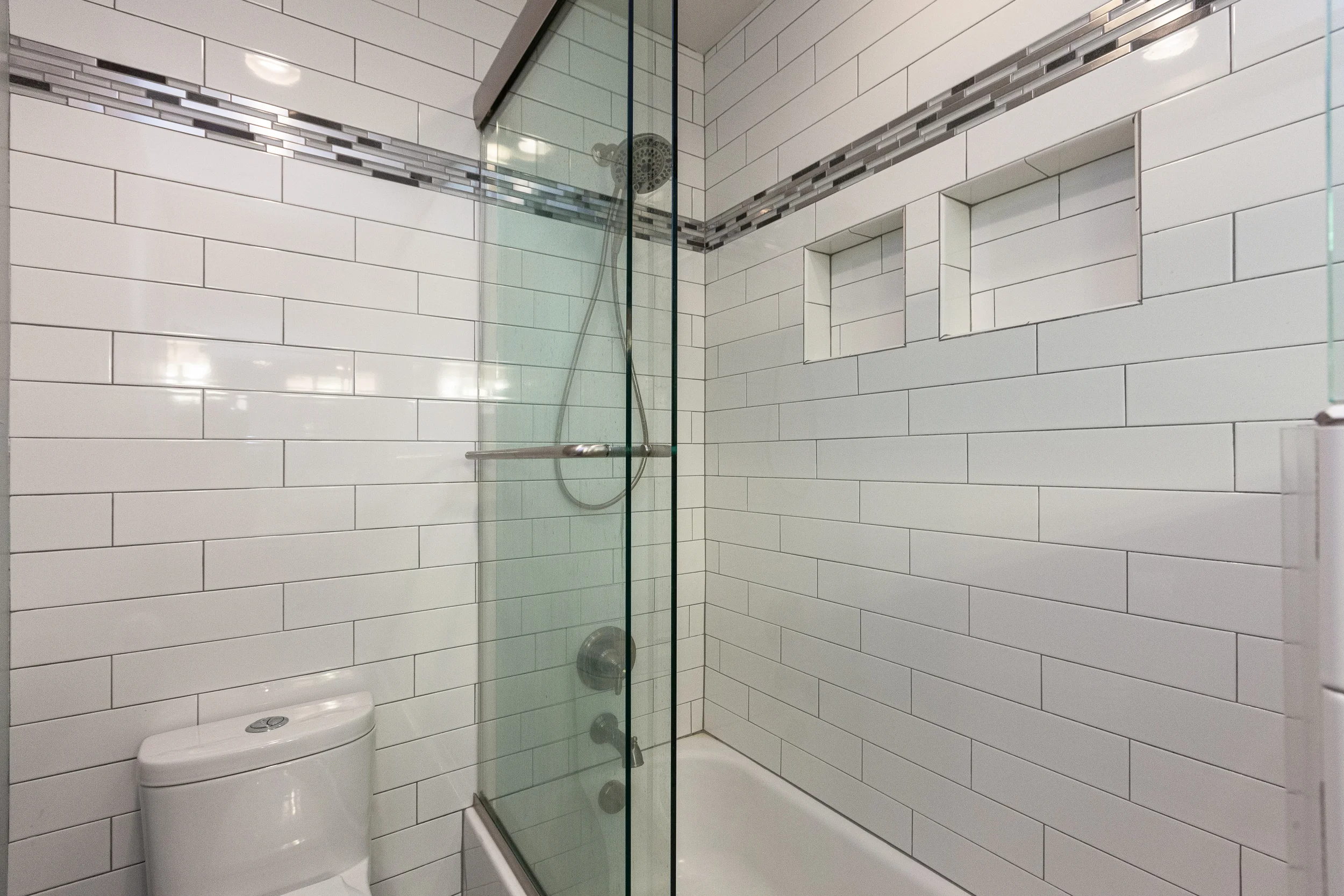 704 Summerly Dr-21.jpg